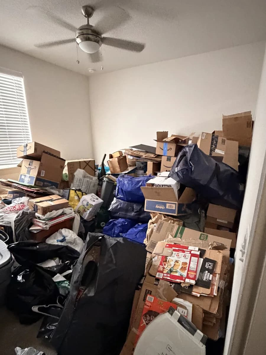 Apartment Cleanout in Kissimmee, FL, before